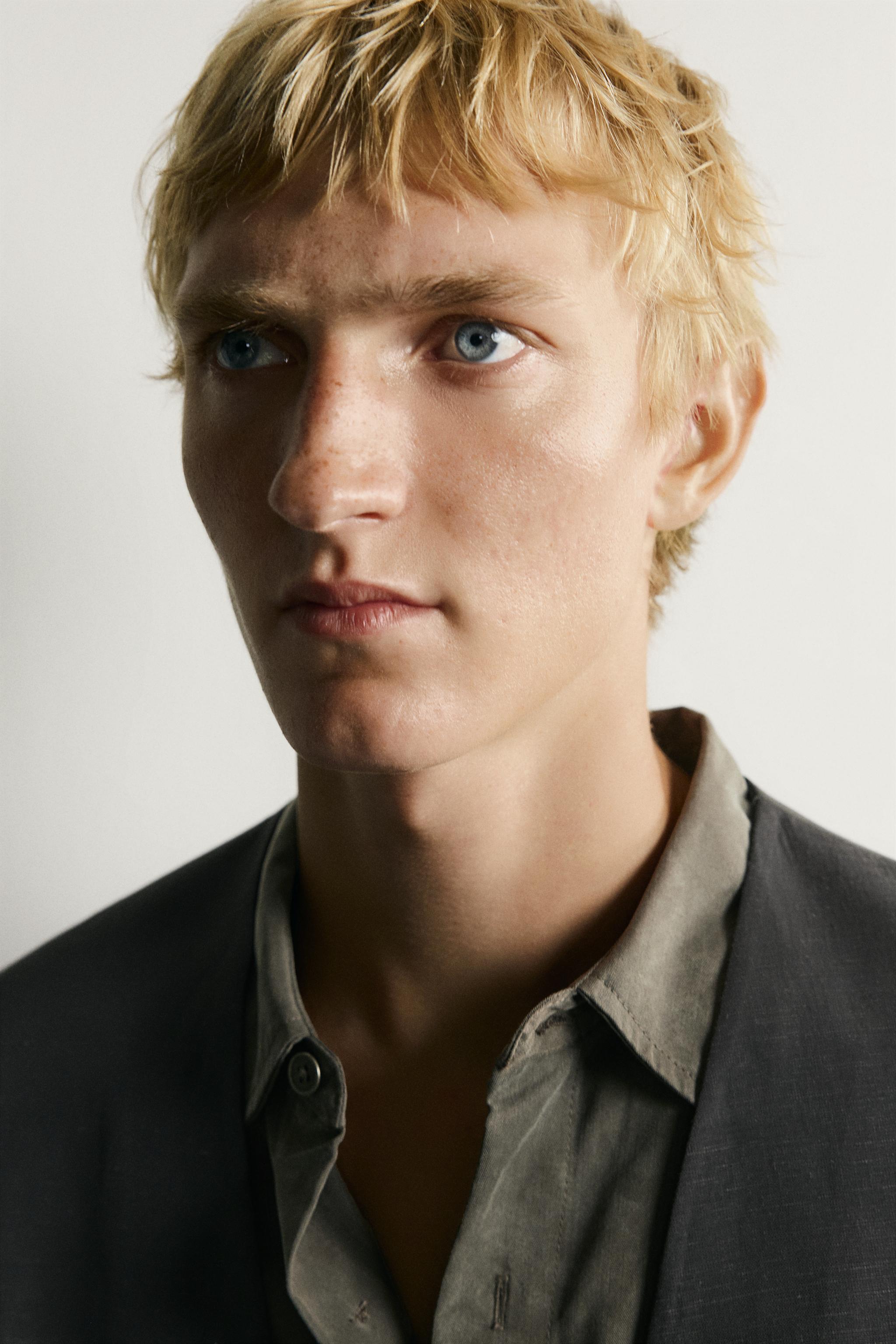 Relaxed-Fit Collarless Blazer
